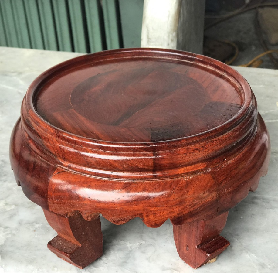 Đế Kê Bát Hương Kệ Tam Cấp để Bát Hương đẹp.png